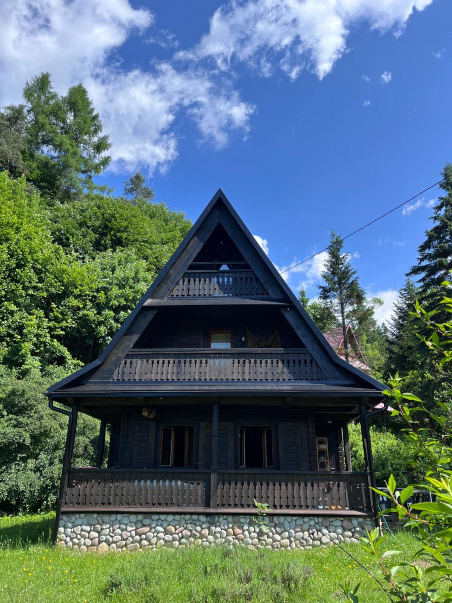 Drewniany Domek Bb Nad Rzeka Powroznik Luaran gambar
