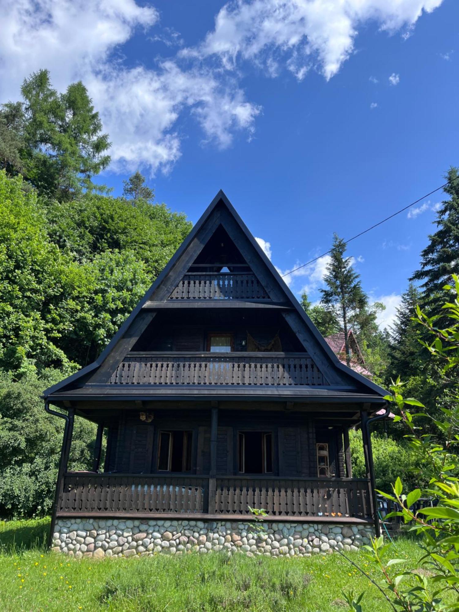 Drewniany Domek Bb Nad Rzeka Powroznik Luaran gambar